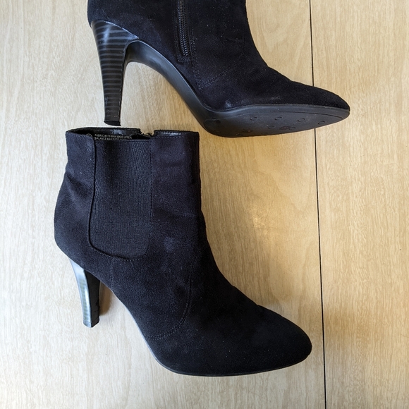 Isaac Mizrahi for Target Black Faux Suede Booties size 8 - Picture 6 of 13